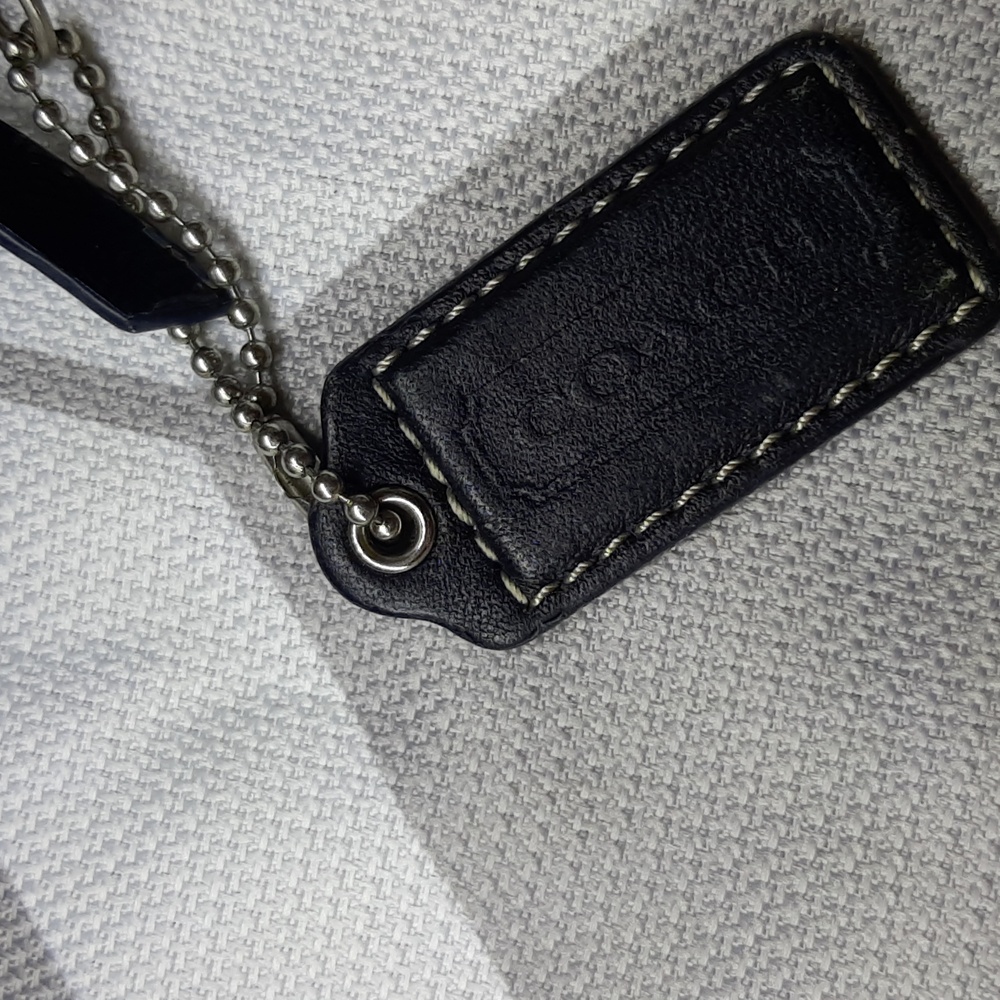 Vintage Coach Logo Wristlet - Picture 6 of 6